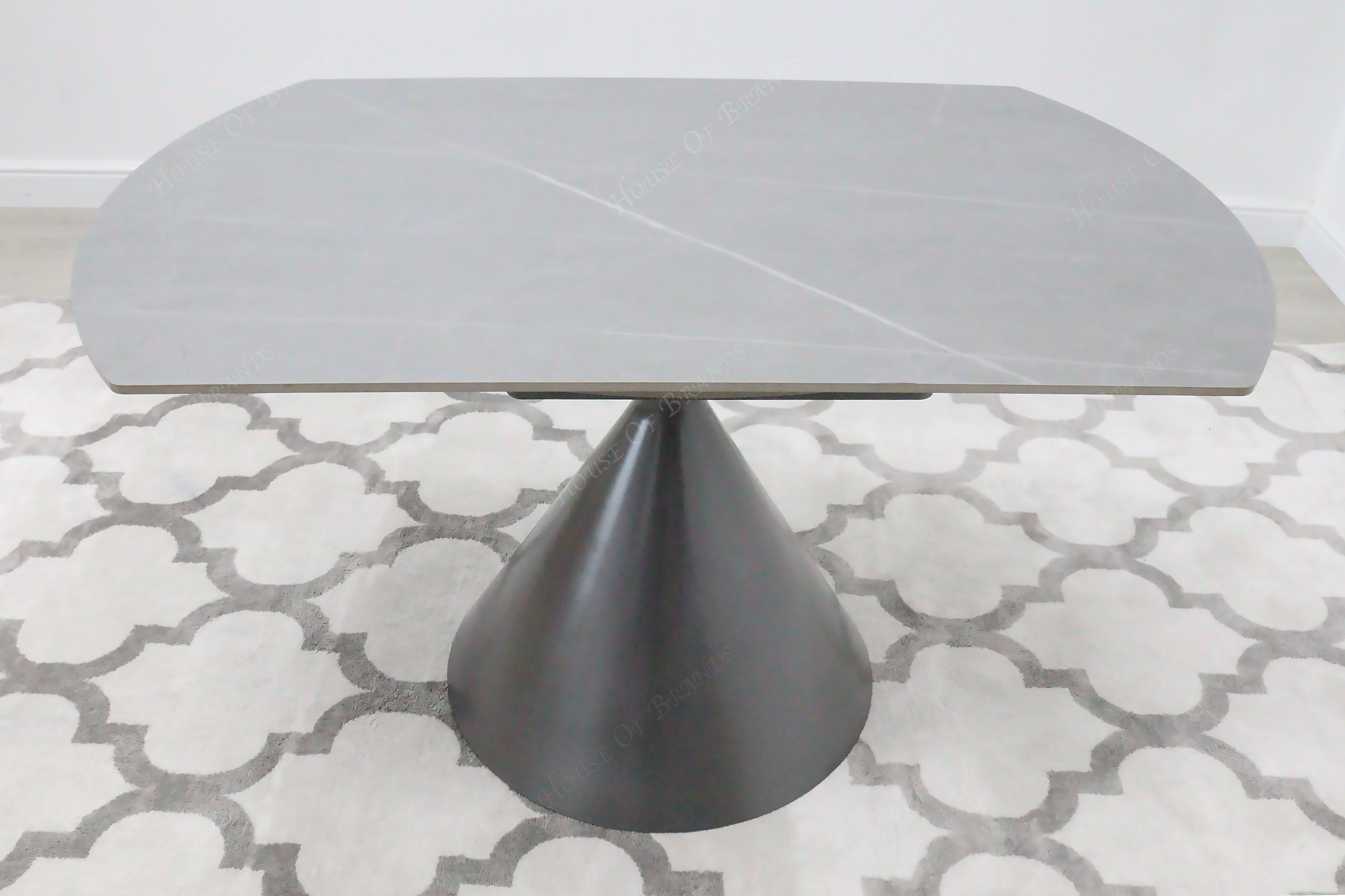 Alonso Round Extendable Ceramic Dining Table