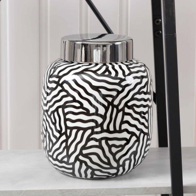 26cm Black and White Ginger Jar